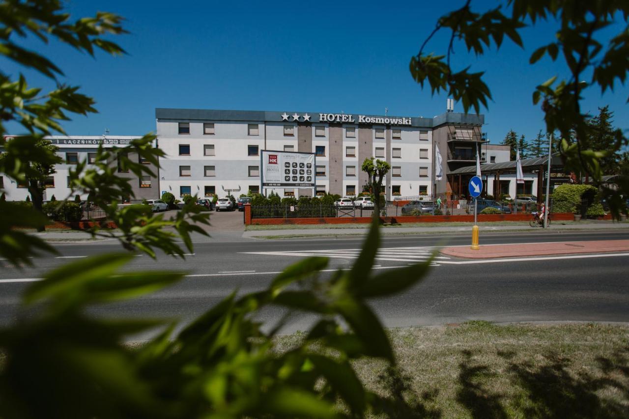 Hotel Kosmowski Wrzesnia Exterior photo