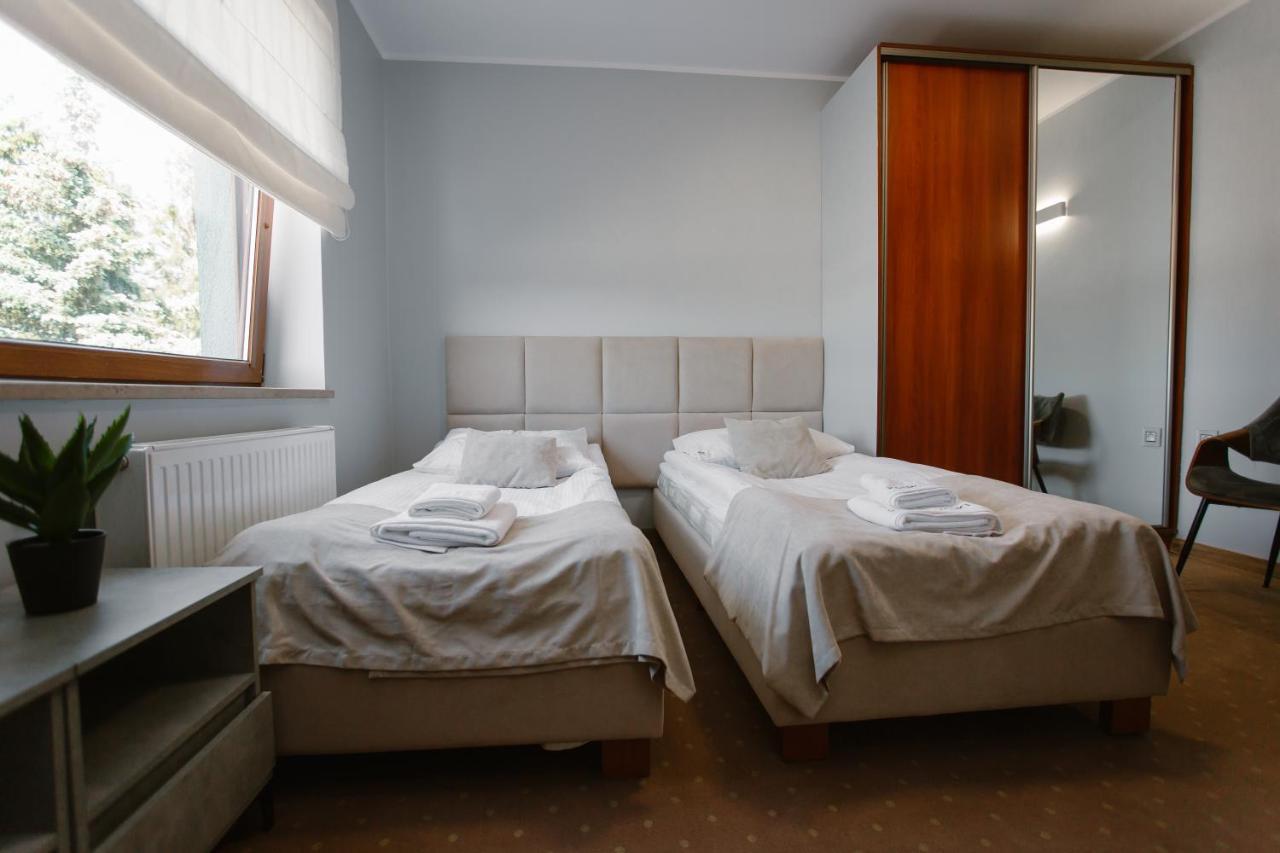Hotel Kosmowski Wrzesnia Exterior photo